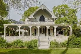 Shelter Island Florist & Gifts