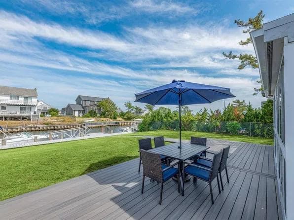 Lunch by the Bay & Wine Tasting Escape