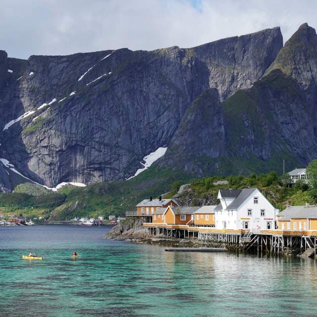Breakfast at a ferry-side café