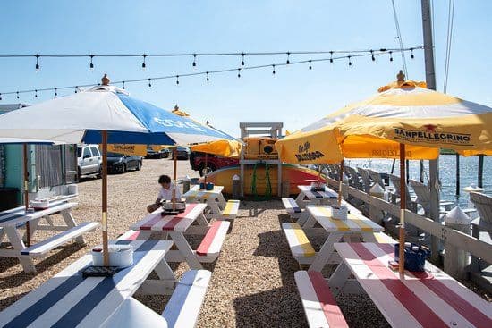 Dockers Waterside Marina & Restaurant