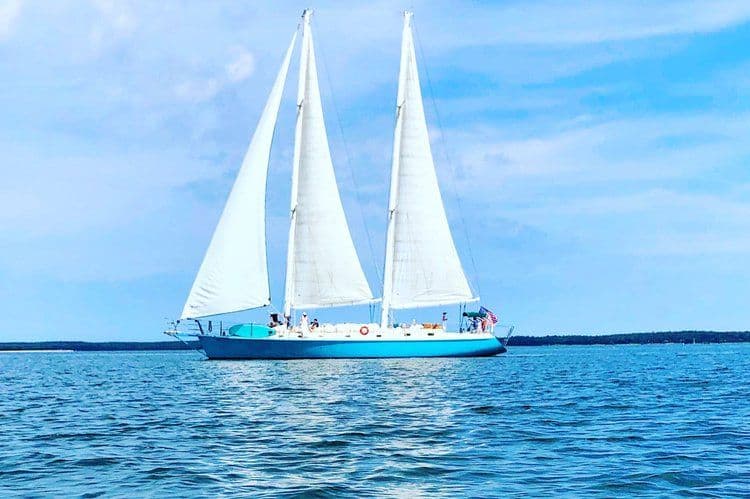 Brunch aboard a day sail