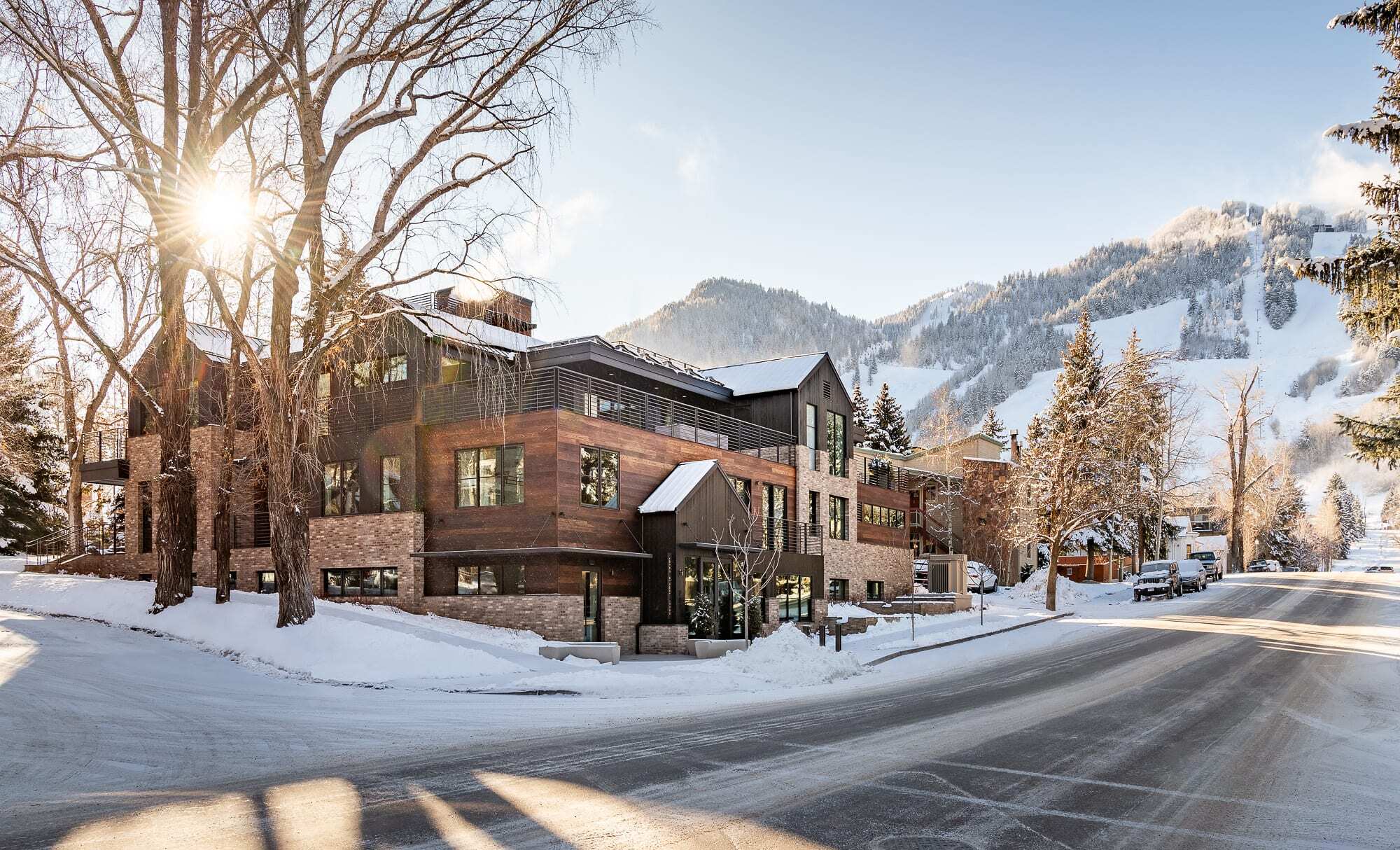 Aspen, CO: A Mountain Retreat with Luxurious Charm
