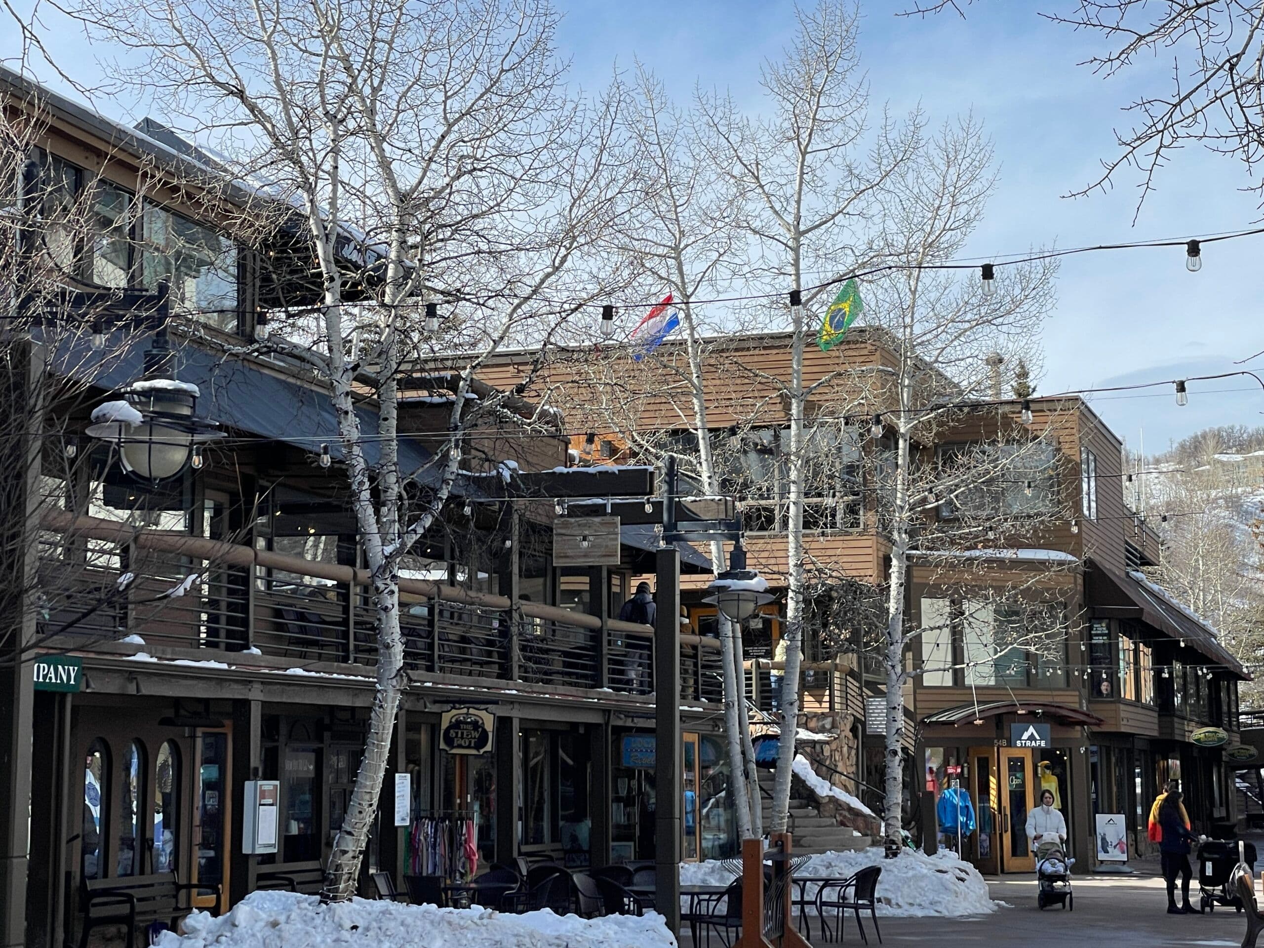 Gene Taylor's Sports