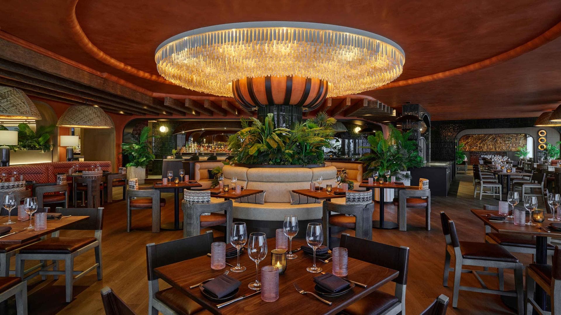 TORO Kitchen & Lounge