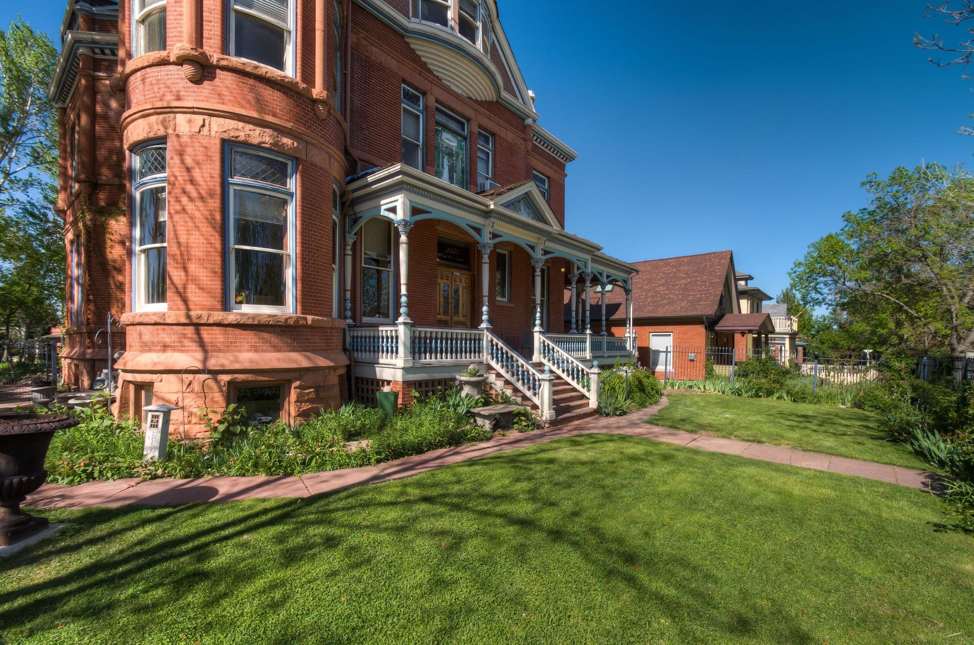 Lumber Baron Inn & Gardens