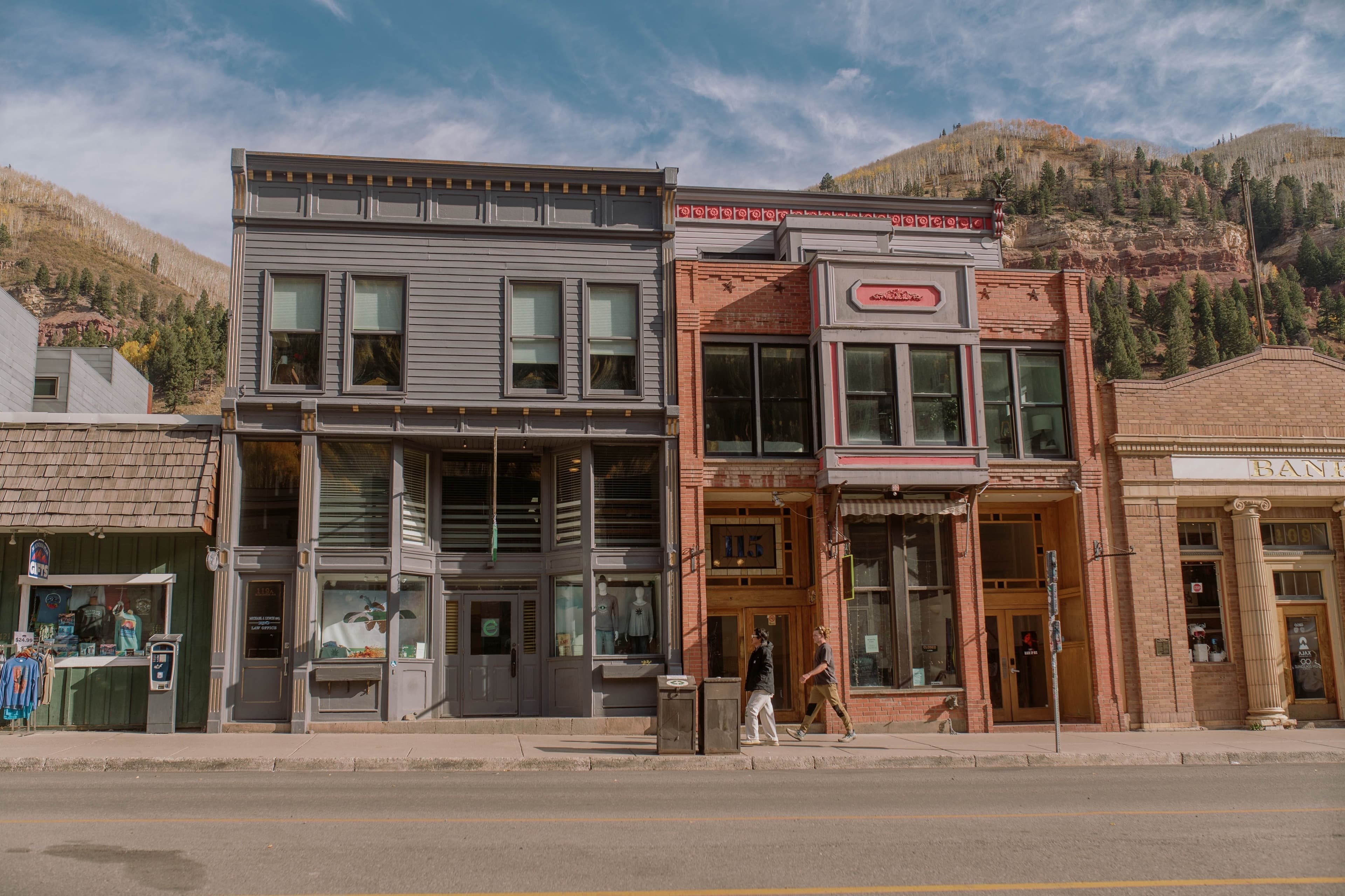 RusticThread Boutique