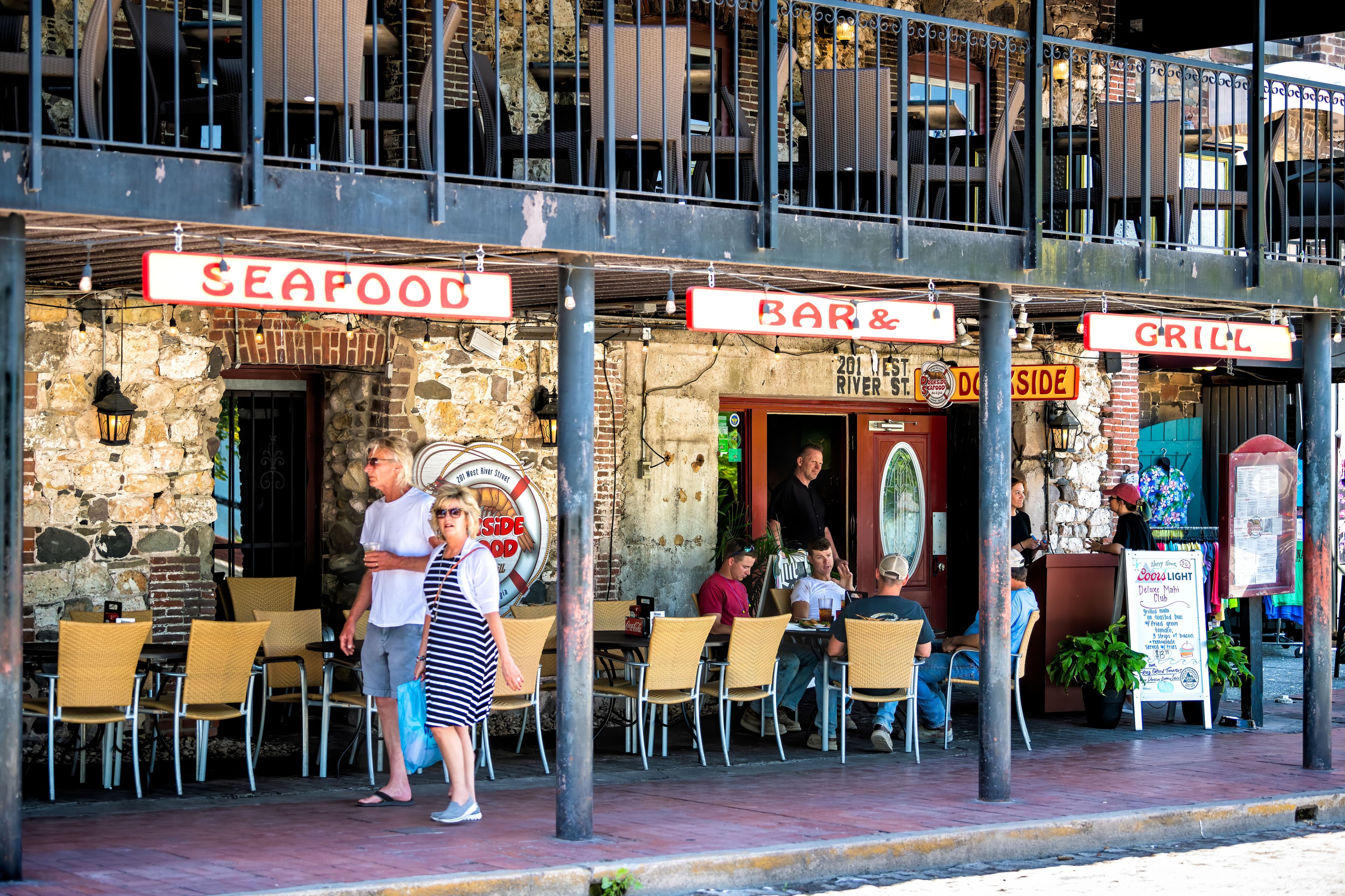 Dockside Bar & Grill